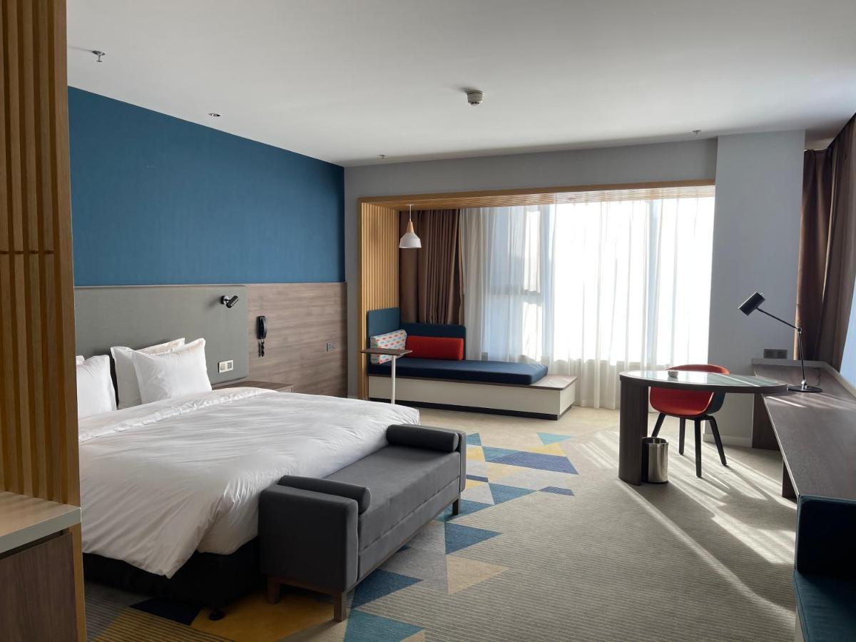 Holiday Inn Express Ulanqab Jining By Ihg Zewnętrze zdjęcie